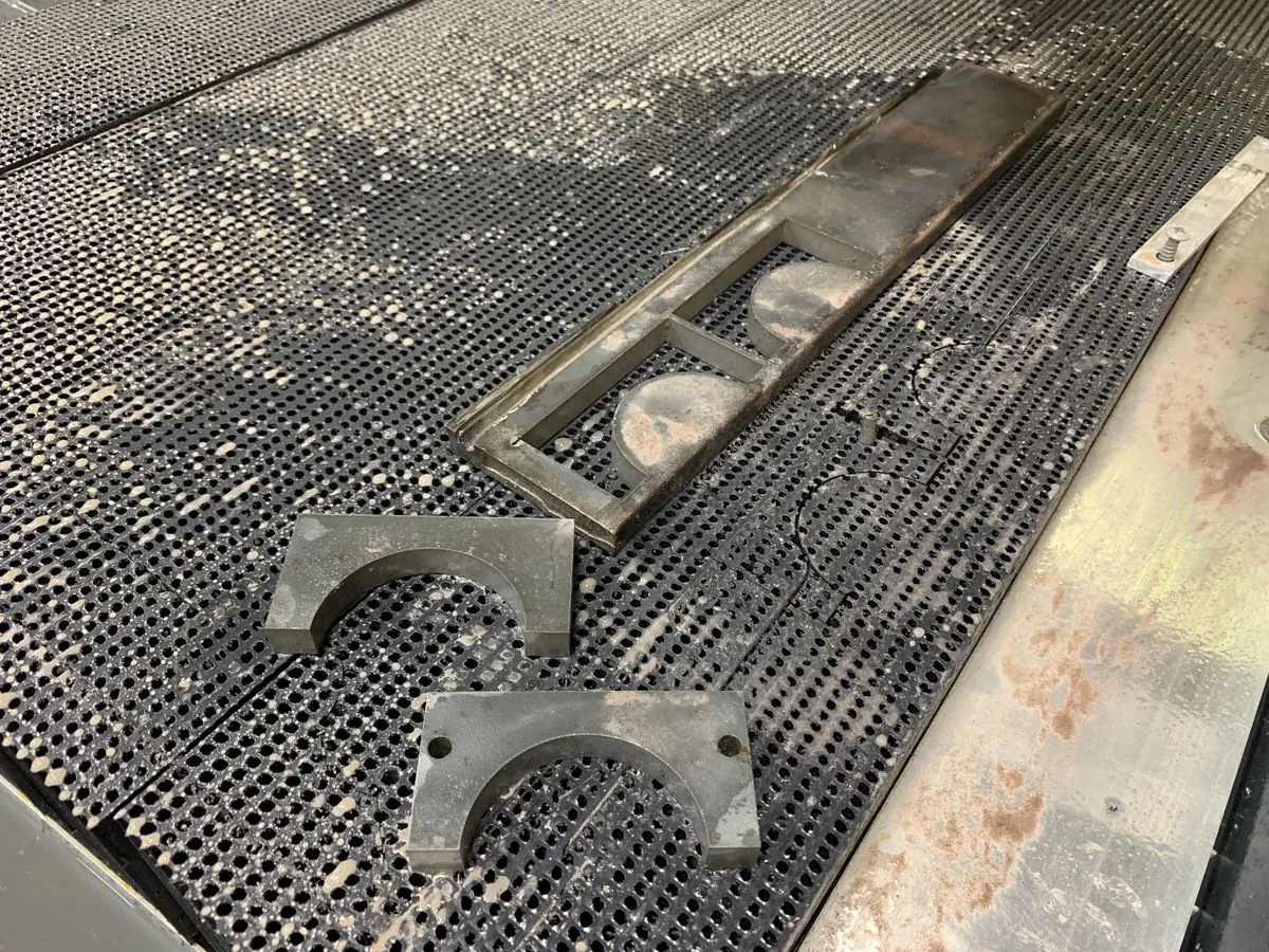 OMAX MAXIEM 1530 waterjet cutting at Tri-State Signs 6